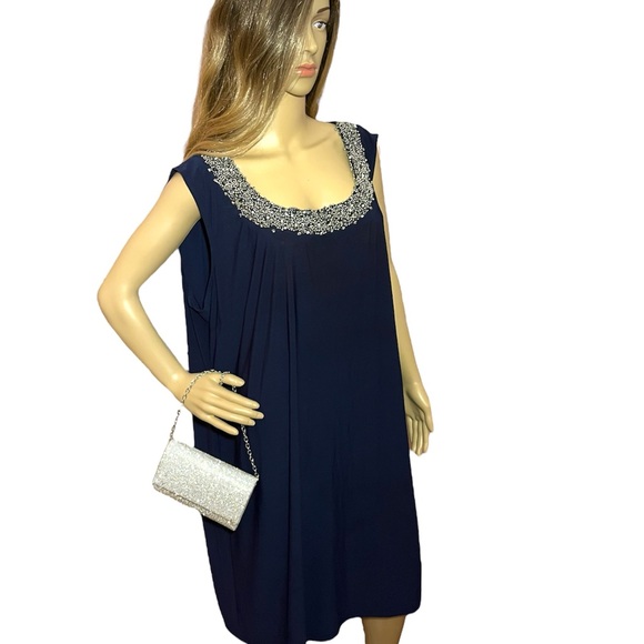R & M Richards Mother of Bride Navy Blue Short Dress with Silver Beaded Neckline - Picture 4 of 9